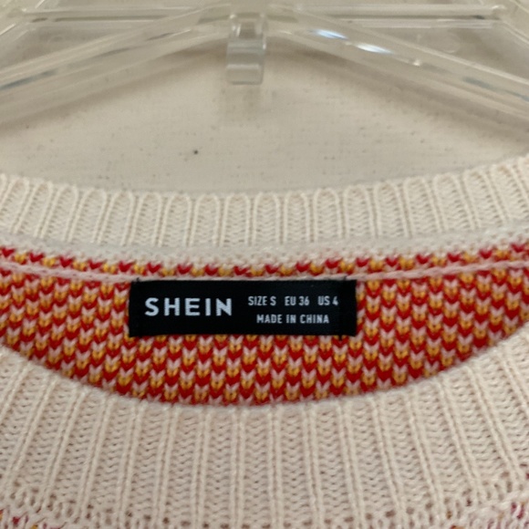 NEW W/BAG Drop Shoulder Daisy Pattern Sweater - Picture 2 of 4